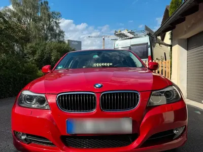 Gebraucht BMW 330 245 PS (180 kW) 2009 Rot Kombi