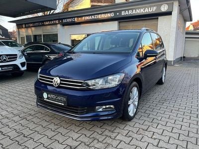 Blau Gebraucht 2016 VW Touran Comfortline Van / Kleinbus | 18.850 € (Teuer)