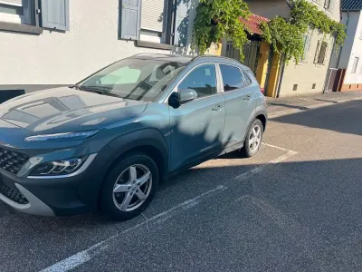 Gebraucht Hyundai Kona Style 120 PS (88 kW) 2021 Grün SUV
