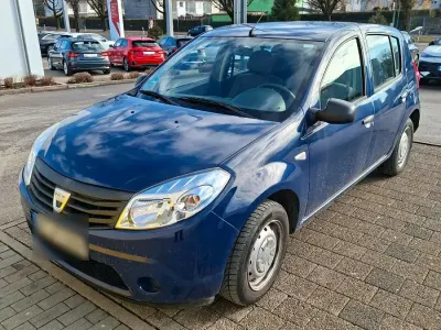 Gebraucht Dacia Sandero 80 PS (58 kW) 2009 Blau Kleinwagen