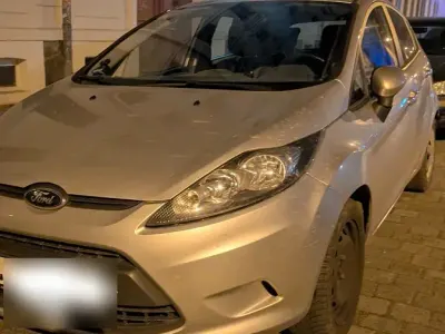 Używany Ford Fiesta 81 KM (59 kW) 2008 Srebrny Hatchback