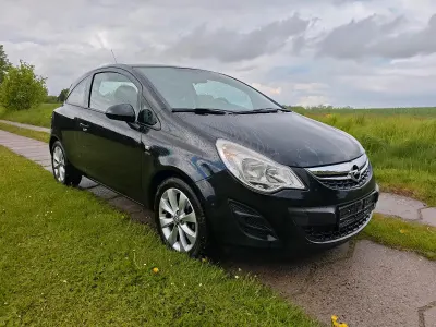 Usado Opel Corsa Active 87 HP (63 kW) 2014 Preto Citadino