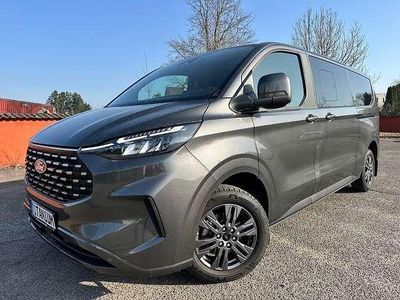 Gebraucht Ford Tourneo Titanium 136 PS (100 kW) 2025 Grau Van / Kleinbus