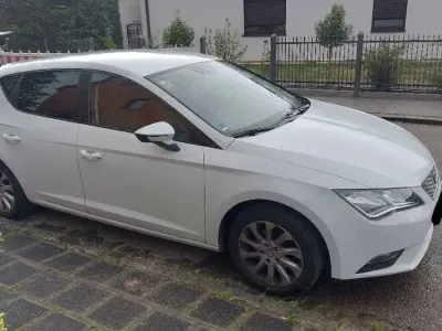 Gebraucht Seat Leon 105 PS (77 kW) 2014 Weiß Limousine