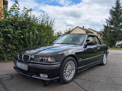 Gebraucht BMW 318 Cabriolet 116 PS (85 kW) 1998 Schwarz Cabrio