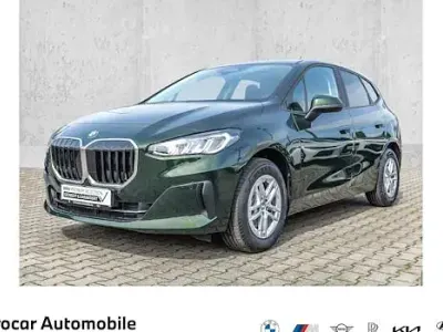 Używany BMW 220 170 KM (125 kW) 2023 Zielony Kombi