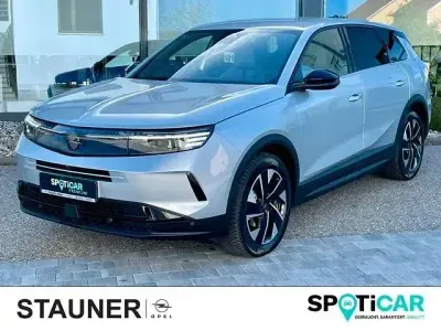 Używany Opel Grandland X GS Line 146 KM (107 kW) 2025 Srebrny SUV