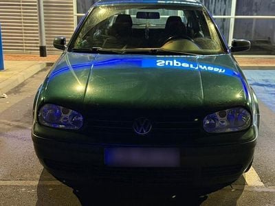 Grün Gebraucht 2002 VW Golf IV Kleinwagen | 2.000 € (Fairer Preis)