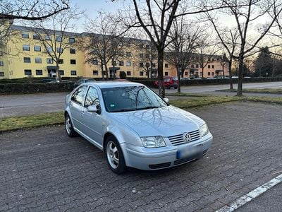 Gebraucht VW Bora 115 PS (84 kW) 1999 Silber Limousine