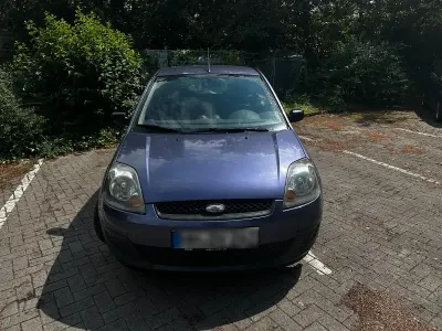 Gebraucht Ford Fiesta 60 PS (44 kW) 2006 Violet Kleinwagen