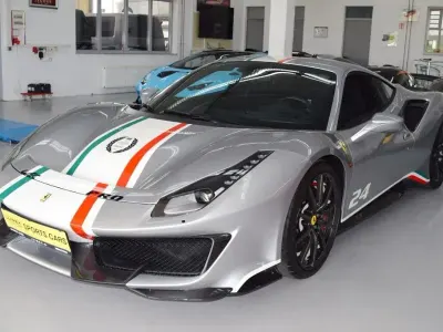 Second-hand Ferrari 488 721 CP (530 kW) 2019 Argintiu Coupe