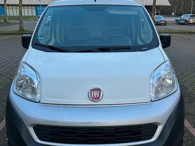 Gebraucht Fiat Fiorino 95 PS (69 kW) 2021 Weiß Van / Kleinbus