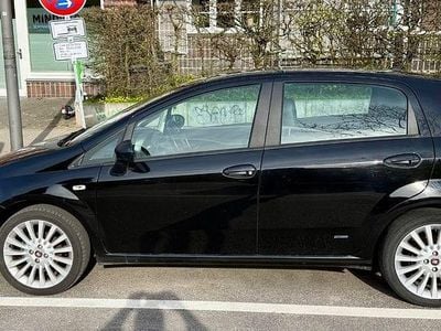 Gebraucht Fiat Grande Punto Dynamic 77 PS (56 kW) 2009 Schwarz Kleinwagen