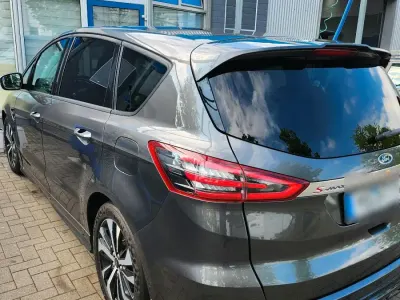 Gebraucht Ford S-MAX ST-Line 190 PS (139 kW) 2019 Braun Van / Kleinbus