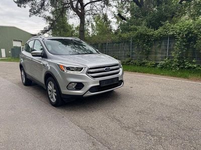 Begagnad Ford Kuga Trend 120 HK (88 kW) 2017 Silver SUV