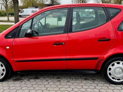 Usata Mercedes A140 Classic 82 CV (60 kW) 1999 Rosso Berlina