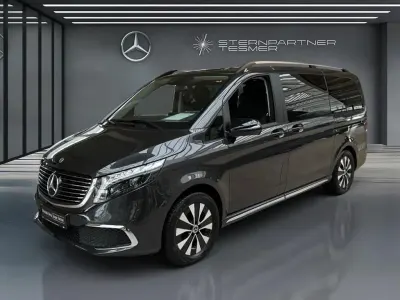 Begagnad Mercedes EQV300 150 kW (204 HK) 2024 Grå Minibuss