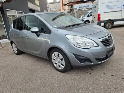 Gebraucht Opel Meriva 120 PS (88 kW) 2012 Silber Van / Kleinbus