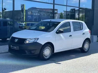 Gebraucht Dacia Sandero Essentiel 75 PS (55 kW) 2013 Weiß Limousine