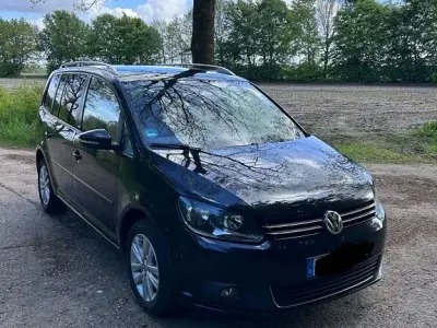 Gebraucht VW Touran Style 140 PS (102 kW) 2012 Schwarz Van / Kleinbus
