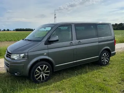 Gebraucht VW Multivan Highline 179 PS (131 kW) 2014 Grau Van / Kleinbus