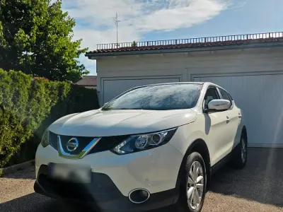 Gebraucht Nissan Qashqai 116 PS (85 kW) 2014 Weiß SUV