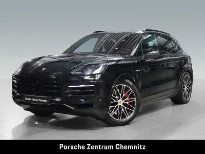 Second-hand Porsche Cayenne S E-Hybrid 519 CP (381 kW) 2024 Negru SUV