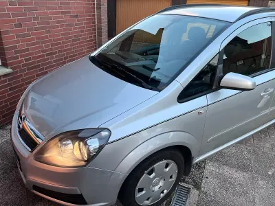 Gebraucht Opel Zafira 140 PS (102 kW) 2005 Grau Van / Kleinbus
