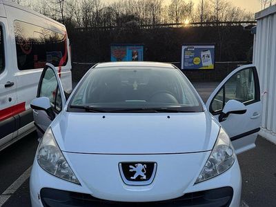 Gebraucht Peugeot 207 95 PS (69 kW) 2009 Weiß Kleinwagen