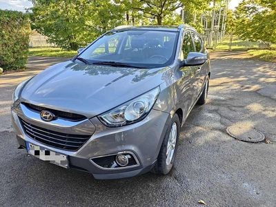 Grau Gebraucht 2012 Hyundai ix35 Premium SUV | 9.999 € (Fairer Preis)
