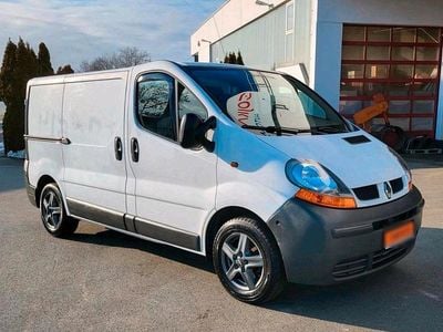 Usata Renault Trafic 101 CV (74 kW) 2007 Monovolume