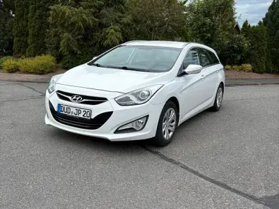 Gebraucht Hyundai i40 Edition 135 PS (99 kW) 2014 Weiß Kombi