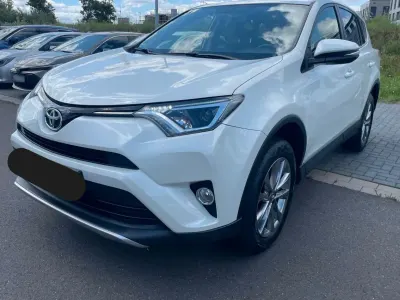 Gebraucht Toyota RAV4 Edition 143 PS (105 kW) 2016 Weiß SUV