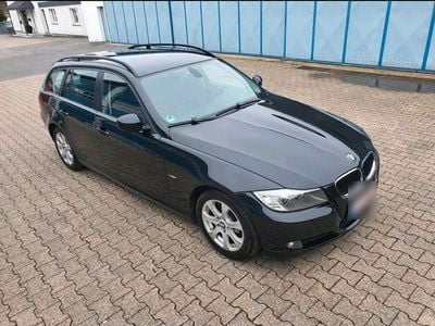 Usata BMW 318 Comfort Edition 143 CV (105 kW) 2009 Nero Station wagon