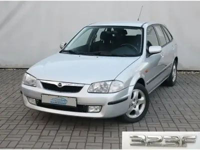 Begagnad Mazda 323F 114 HK (83 kW) 2000 Silver Halvkombi