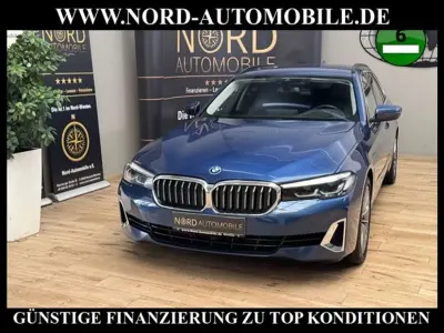 Gebraucht BMW 530e Luxury Line 292 PS (214 kW) 2022 Blau Kombi