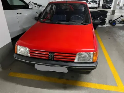 Gebraucht Peugeot 205 88 PS (64 kW) 1990 Rot Limousine