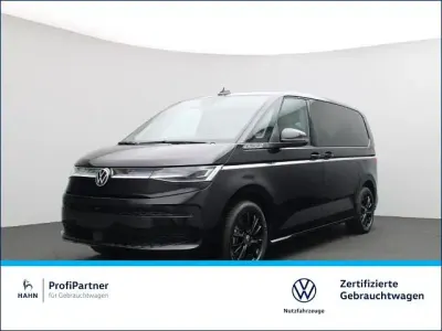 Second-hand VW Multivan Style 150 CP (110 kW) 2025 Negru Monovolum