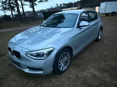 Gebraucht BMW 118 170 PS (125 kW) 2014 Silber Kleinwagen