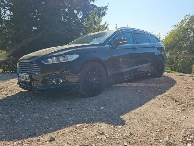 Gebraucht Ford Mondeo ST 179 PS (131 kW) 2016 Schwarz Limousine