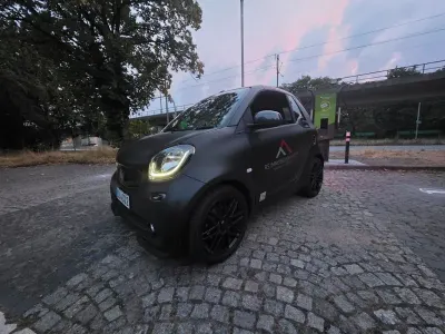 Gebraucht Smart ForTwo Cabrio Brabus Xclusive 109 PS (80 kW) 2017 Schwarz Cabrio