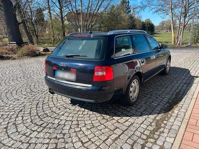 Gebraucht Audi A6 Comfort 170 PS (125 kW) 2003 Blau Kombi