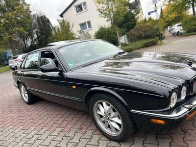 Jaguar XJR