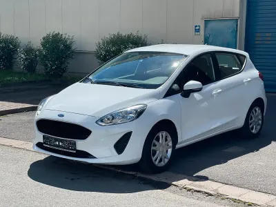 Usata Ford Fiesta 71 CV (52 kW) 2019 Bianco Utilitaria