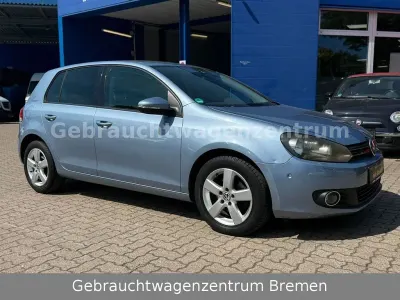 Gebraucht VW Golf VI Team 80 PS (58 kW) 2011 Blau Limousine