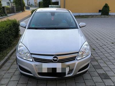 Gebraucht Opel Astra Edition 116 PS (85 kW) 2008 Grau Kleinwagen