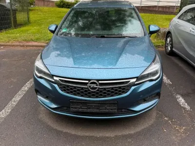Gebraucht Opel Astra 120 PS (88 kW) 2017 Blau Kombi