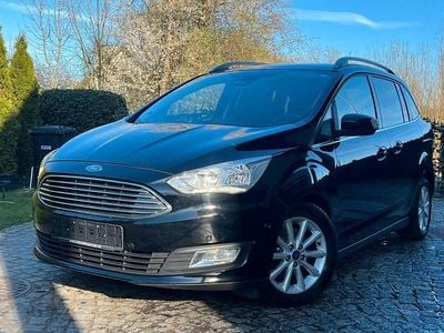 Second-hand Ford Grand C-Max 125 CP (91 kW) 2016 Negru Monovolum