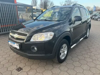 Używany Chevrolet Captiva LS 136 KM (100 kW) 2011 Czarny SUV