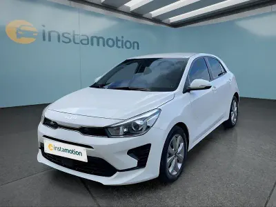 Używany Kia Rio Vision 101 KM (74 kW) 2023 Biały Hatchback